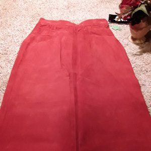 New AVANTI Red Suede Women's  Skirt: Size Junior 3